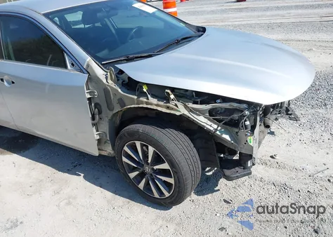 2017 Nissan Altima 2.5 Sv z USA, uszkodzony, nr VIN 1N4AL3AP7HC155010